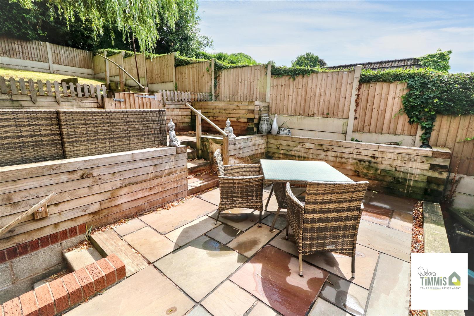 3 bed property in Bellerton Lane, Stoke-On-Trent